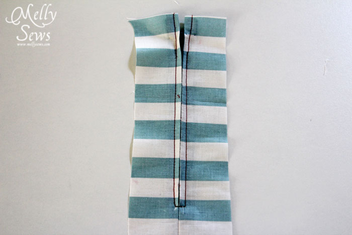 how to sew in zippers by Melly Sews