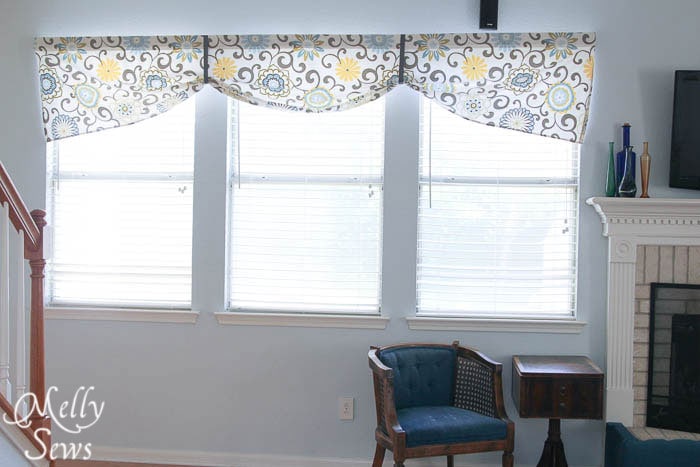 Sew a Simple Valance by Melly Sews