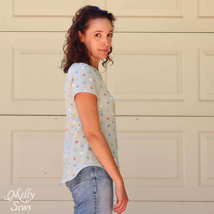 Curved hem on Women's Boatneck Shirt Tutorial with free pattern (for a limited time) - Melly Sews http://mellysews.com