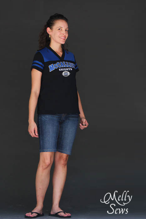 I need to make this Football Jersey Tutorial with Free Pattern by Melly Sews