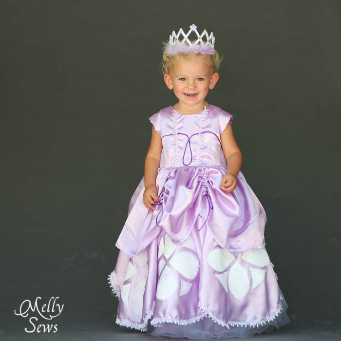 So cute! Inspired by Princess Sofia the First Dress Tutorial - Melly Sews