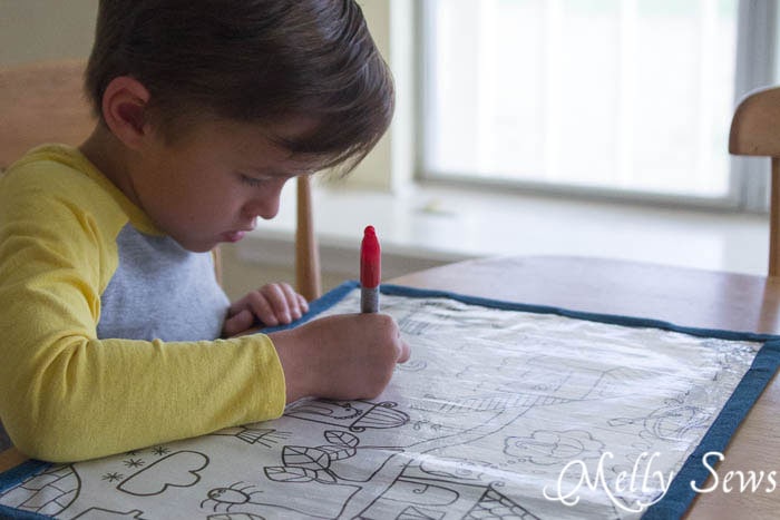 Keep your kids at the table while you cook - How to Make Re-usable Dry Erase Placemats for Kids - MellySews.com