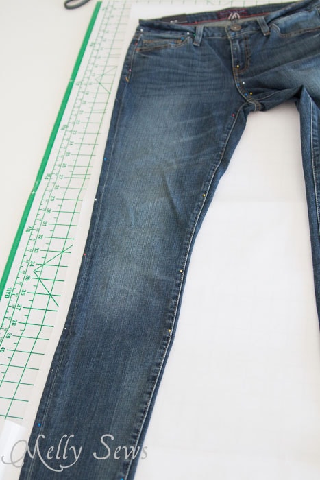 How to make a pattern from your jeans -  http://mellysews.com
