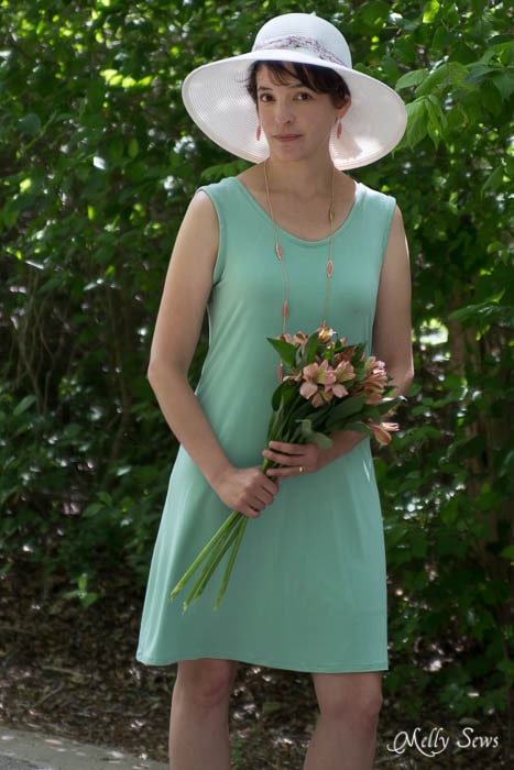 Coral Flowers and mint green dress - perfect style! - mellysews.com