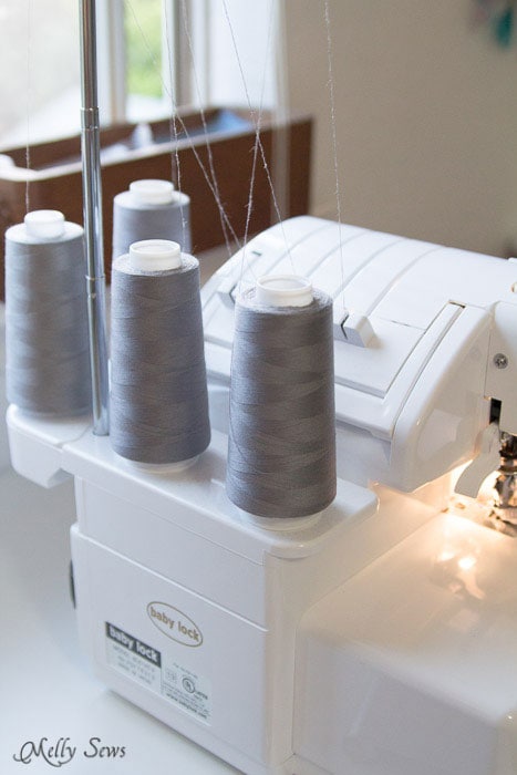 Use gray thread - Tips for faster sewing - Melly Sews