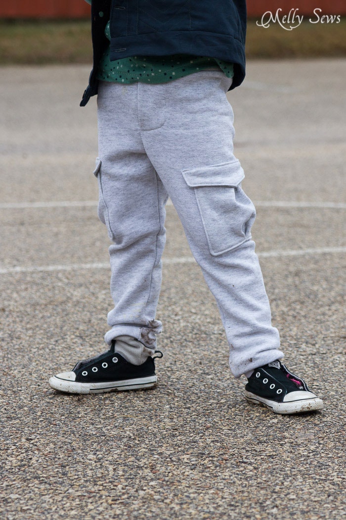 Slim legs, cargo pockets - Sew an on trend pair of slim sweatpants for boys with this FREE sewing pattern from Melly Sews and Blank Slate Patterns