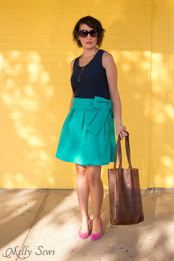 Love this look - navy tank, DIY pleated wrap skirt, leather bag and slingback heels - DIY Pleated Wrap Skirt - Sew a Pleated Mini Skirt with this easy tutorial - no buttons or zippers needed! - Melly Sews