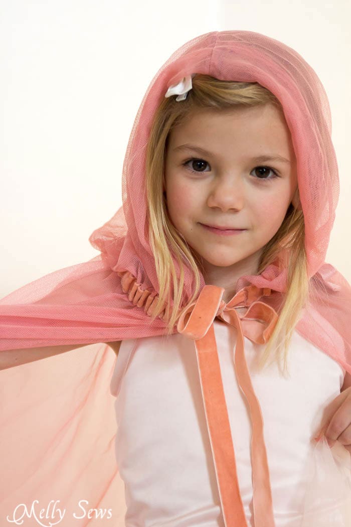 Dress up clothes fun! How to make a fairy princess cape - Easy DIY sewing tutorial by Melly Sews