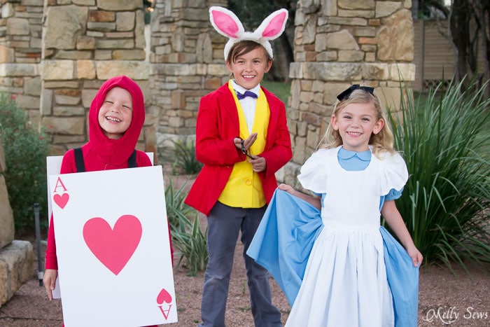 Alice in Wonderland Cartoon Style Sibling Costumes - Alice in Wonderland Costume - Sew a DIY Alice in Wonderland costume with a free pattern and tutorial from Melly Sews