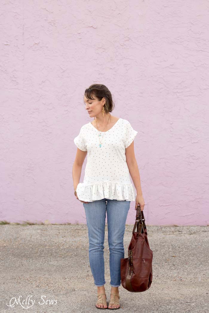 Love this look! Make a ruffled hem tshirt - sew a t-shirt with a ruffle hem using this pattern and tutorial from Melly Sews