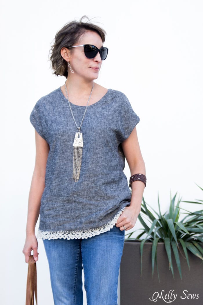 Blanc Tshirt pattern by Blank Slate Patterns in linen - Thrifted Necklace - Dolman sleeve top - How to Knit on Fabric - Create a Knitted Lace Edging on Fabric - a DIY Tutorial by Melly Sews
