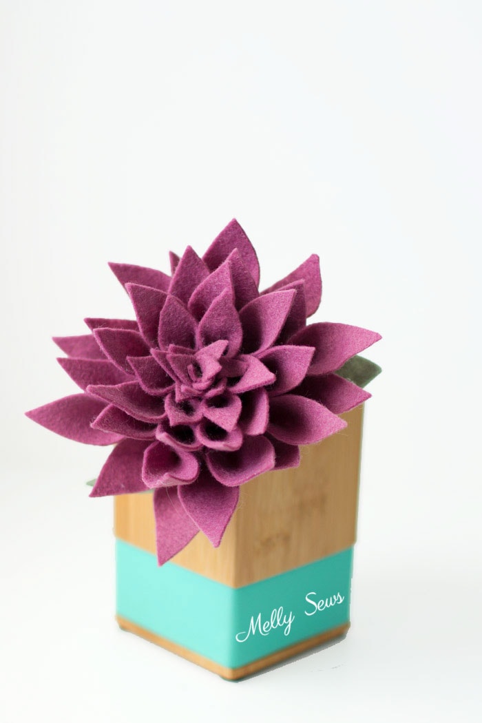 Stunning! How to make a felt dahlia - felt flower tutorial by Melly Sews