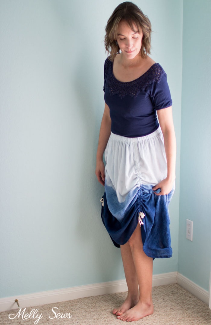Short Length - Sew an adjustable length skirt - make a skirt with ruching - a tutorial by Melly Sews