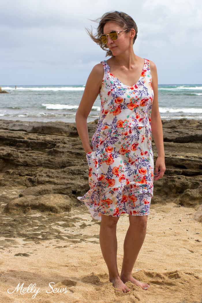 Pretty sundress! Sew a dropped waist floral sundress with big pockets - tutorial and pattern by Melly Sews