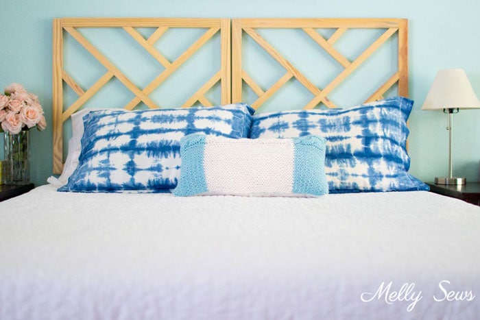 Blue Bedroom - Cable Knit Pillow - Pattern and Tutorial by Melly Sews 