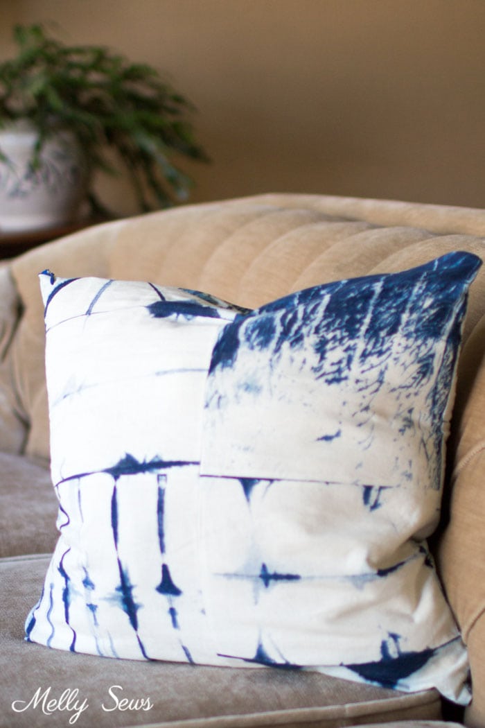 Shibori Dyed Pillow on Chesterfield - How to Sew a Pillow with an Invisible Zipper - Pillow Cover with Zipper - Video tutorial by Melly Sews