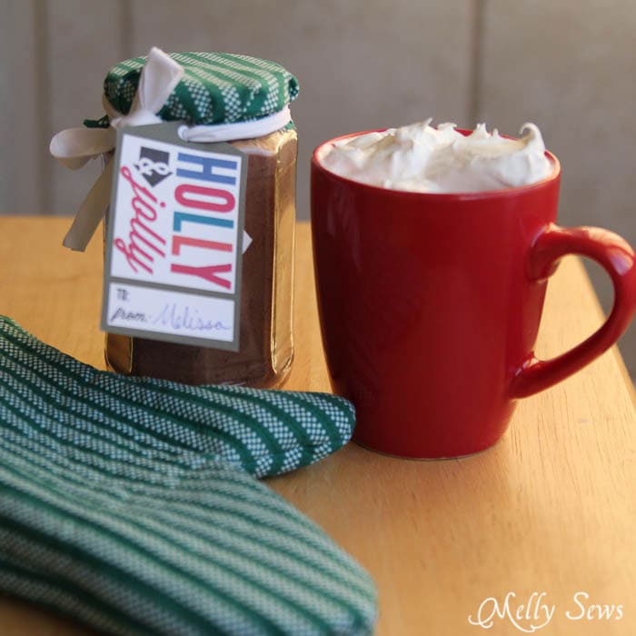 Perfect easy gift - sew a pot holder and deliver with homemade spiced cocoa mix - Melly Sews