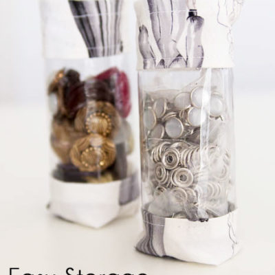 Cute, easy and practical! Sew storage tubes with a little fabric and vinyl - tutorial on mellysews.com