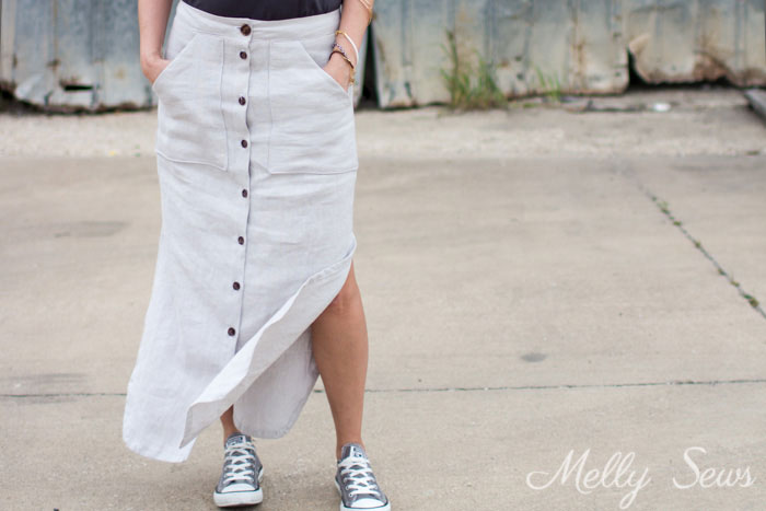 Skirt and Converse - Button Front Maxi Skirt Tutorial - Make a maxi skirt with a side slit - Melly Sews