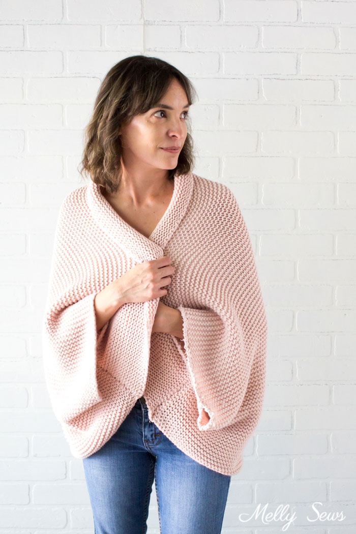 Soft pink sweater - DIY Cocoon Cardigan - Make a Blanket Sweater - Sew a Sweater - Melly Sews