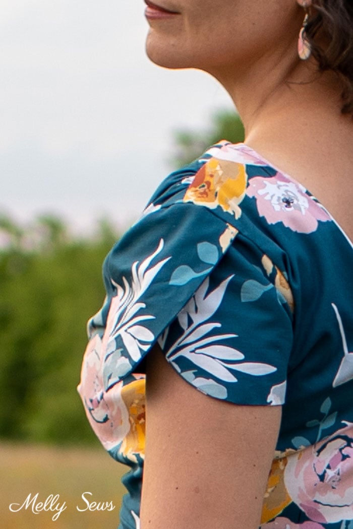 Tulip sleeve detail - Projects sewn with Blooms and Bobbins fabric by Melissa Mora for Riley Blake Designs