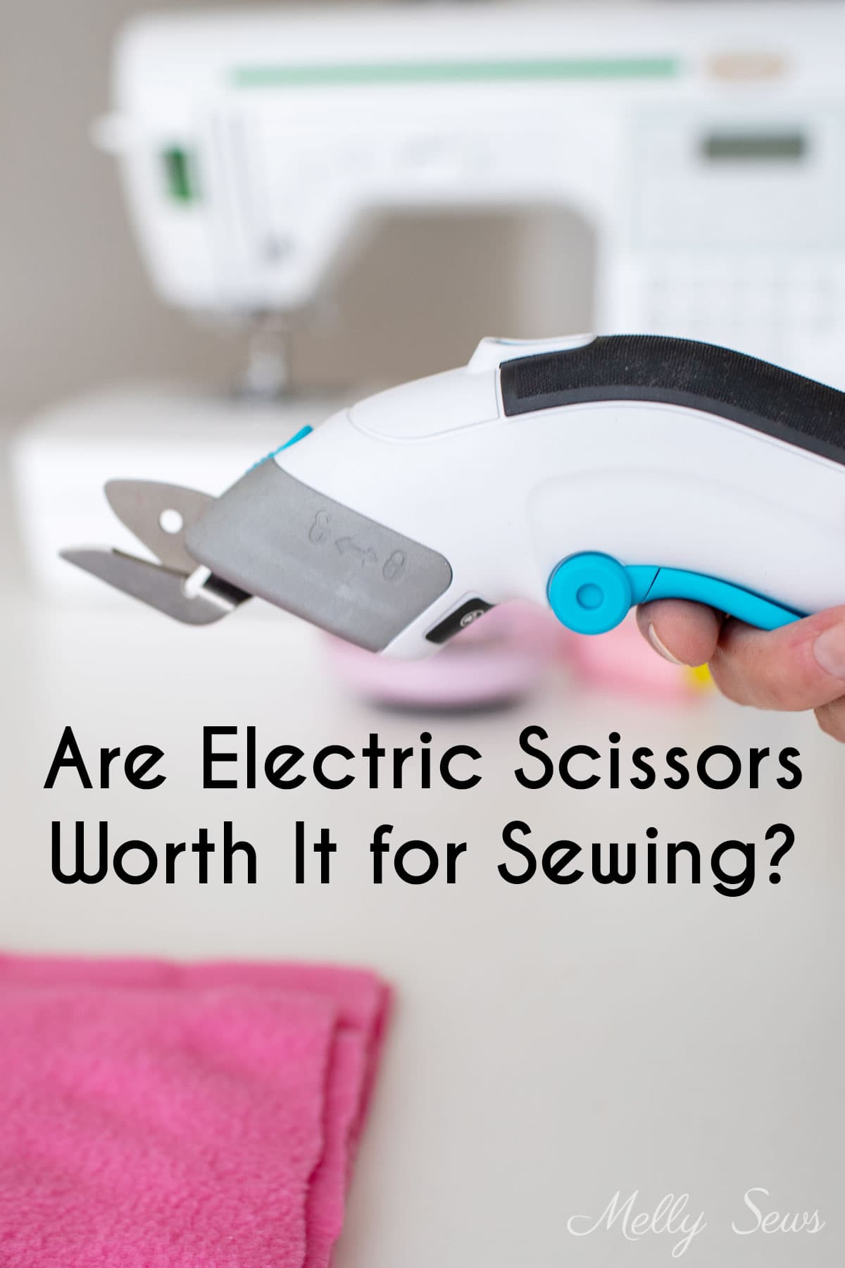Pink scissors for fabric cutting, zigzag scissors, adult